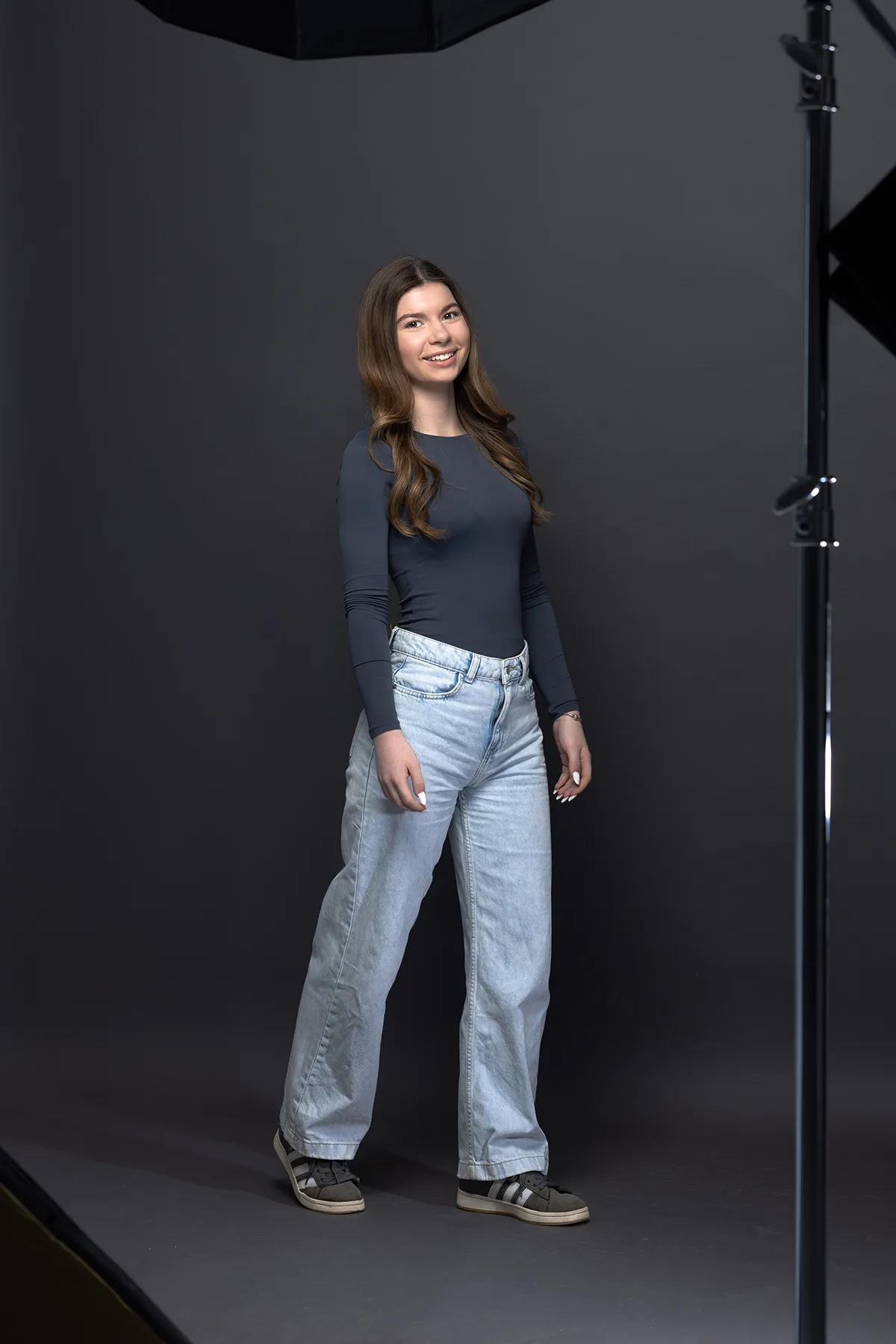 Model 281 - Image 2